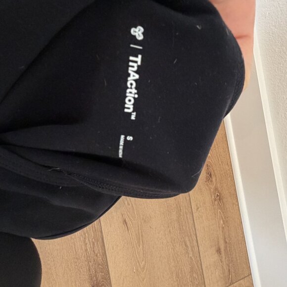 Like new * Aritzia TnAction Bike Shorts Romper Black TnaLIFE™ 5" Romper Small - Picture 6 of 6